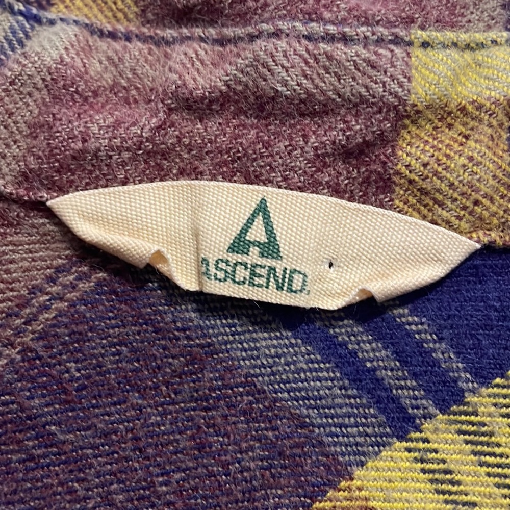 ASCEND FLANNEL SHIRT - Picture 2 of 3